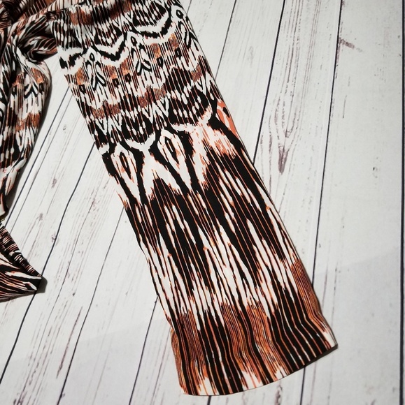 KARDASHION KOLLECTION Medium Length Padded… - Picture 6 of 7